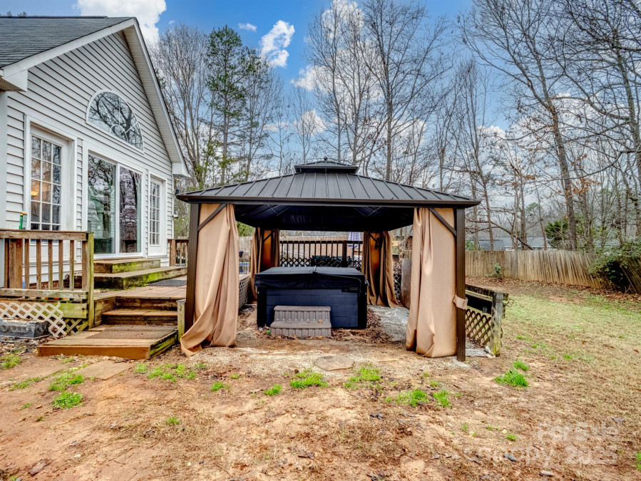 944 Pleasant Ridge Rd Fort Mill, SC 29715