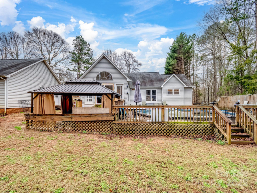 944 Pleasant Ridge Rd Fort Mill, SC 29715