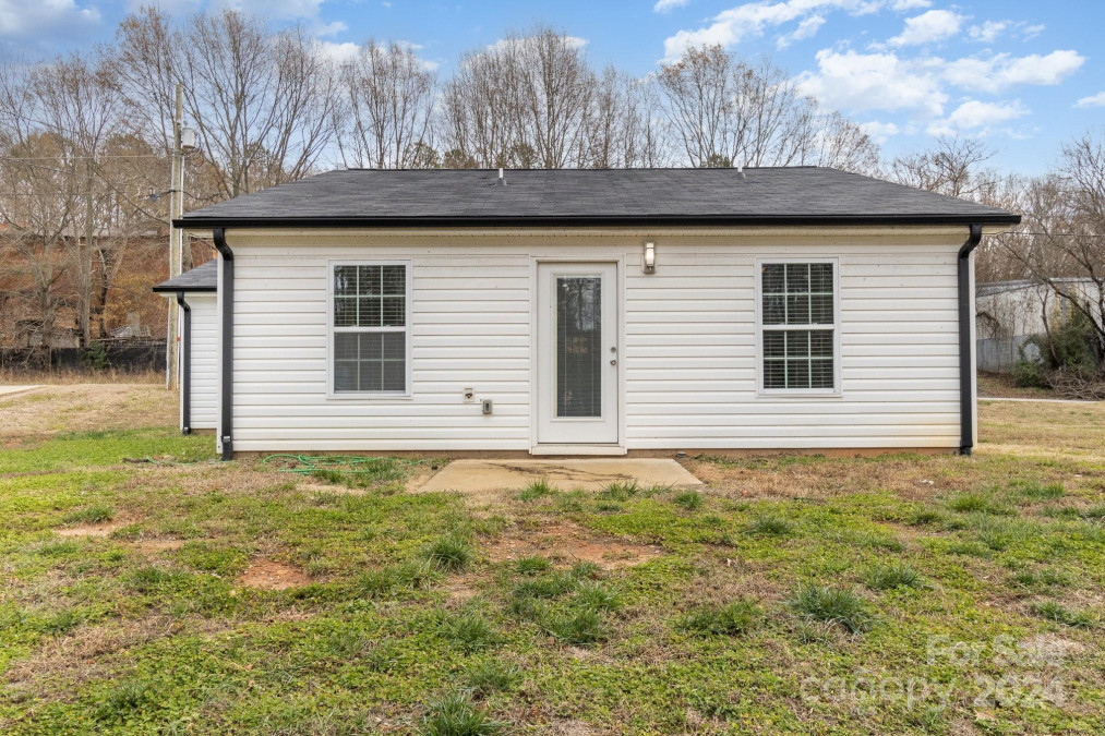 163 Ohio St Chesnee, SC 29323