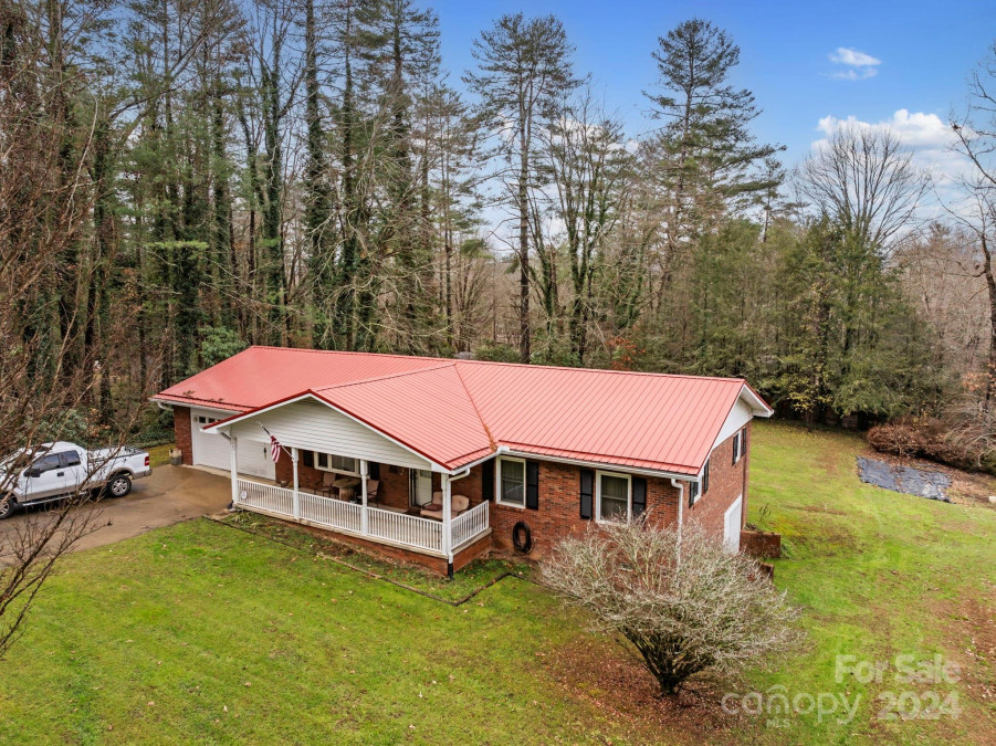 149 Evergreen Hill Dr Etowah, NC 28729