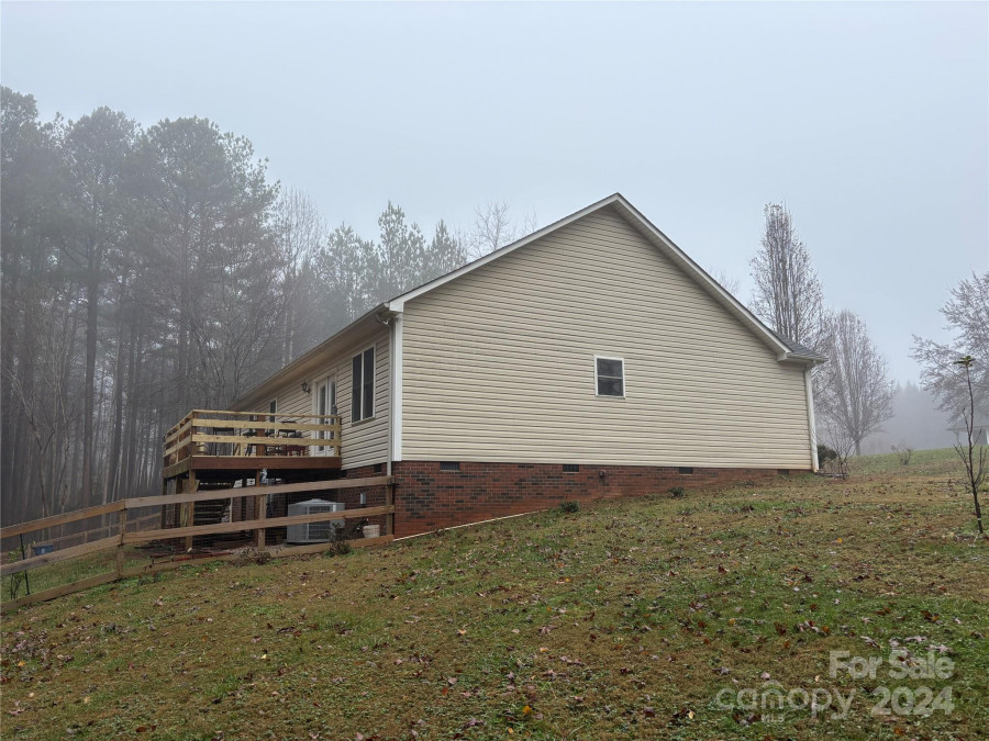 5137 Buckhead Rd Granite Falls, NC 28630