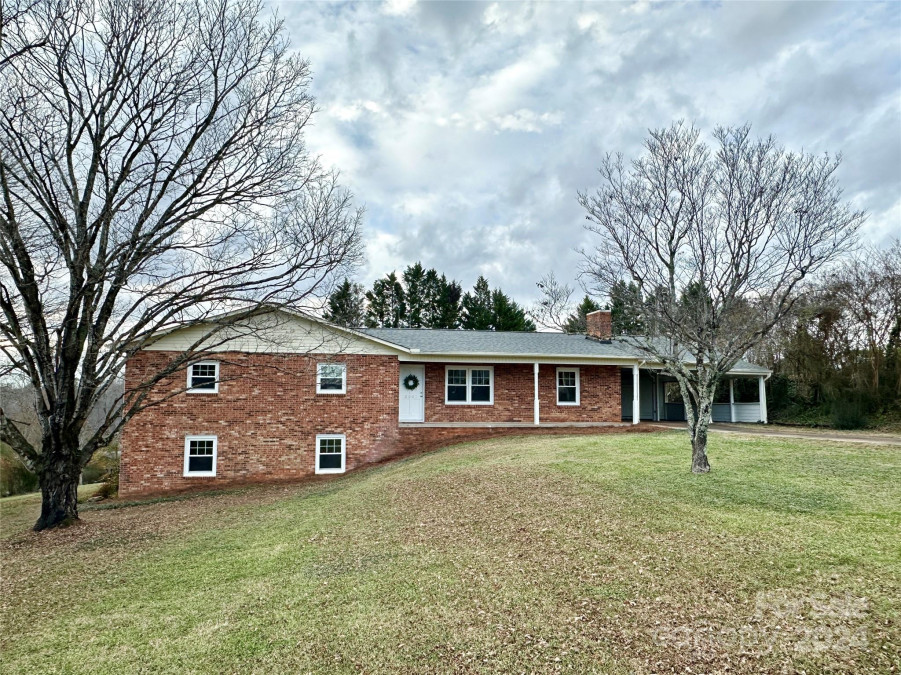 2207 Olde Well Rd Hudson, NC 28638