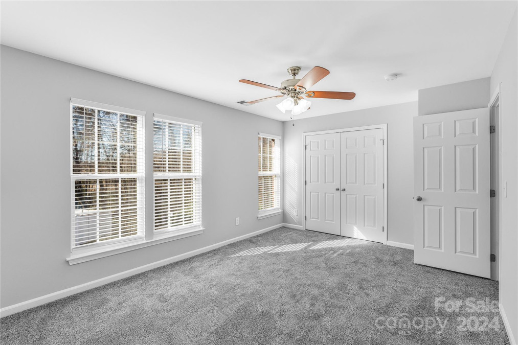 10859 Garden Oaks Ln Charlotte, NC 28273