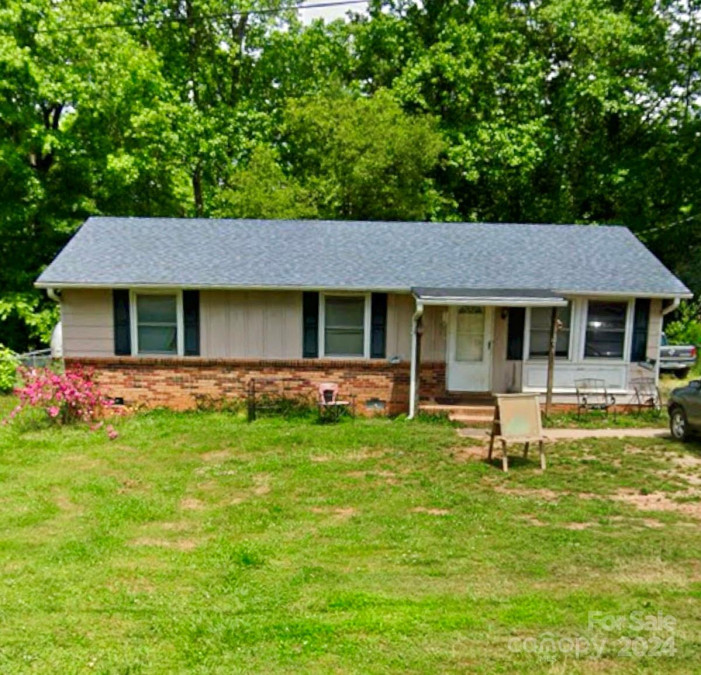 309 Dover Dr Bessemer City, NC 28016