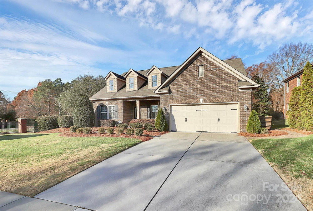 3505 Savannah Hills Dr Matthews, NC 28105