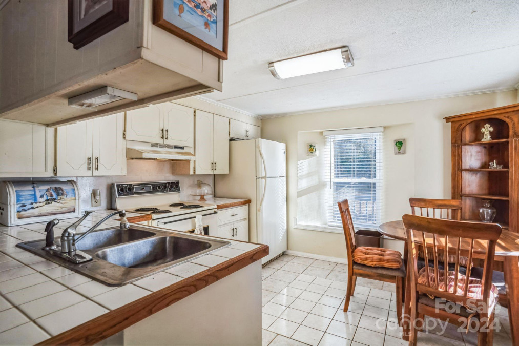 1742 Hideaway Rd Ocean Isle, NC 28469