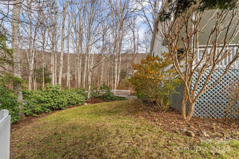 127 Boulder Way Asheville, NC 28803