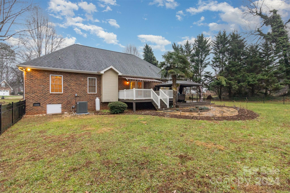 3445 Sourwood Ct Lincolnton, NC 28092