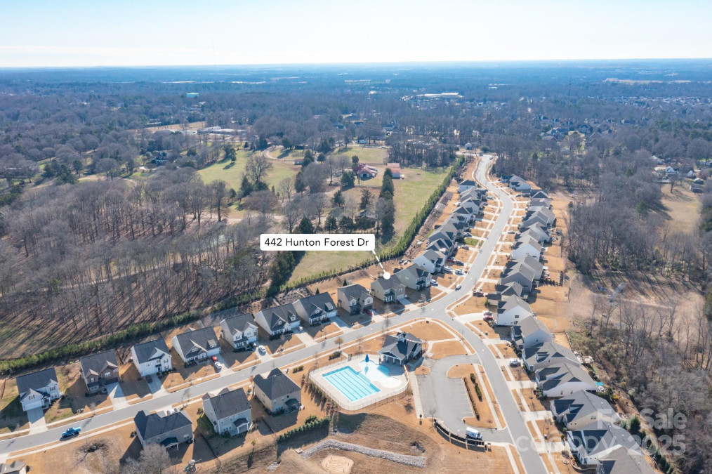 442 Hunton Forest Dr Concord, NC 28027