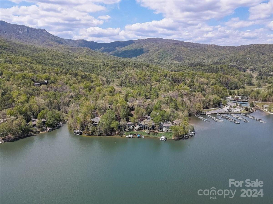 155 Quail Cove Blvd Lake Lure, NC 28746