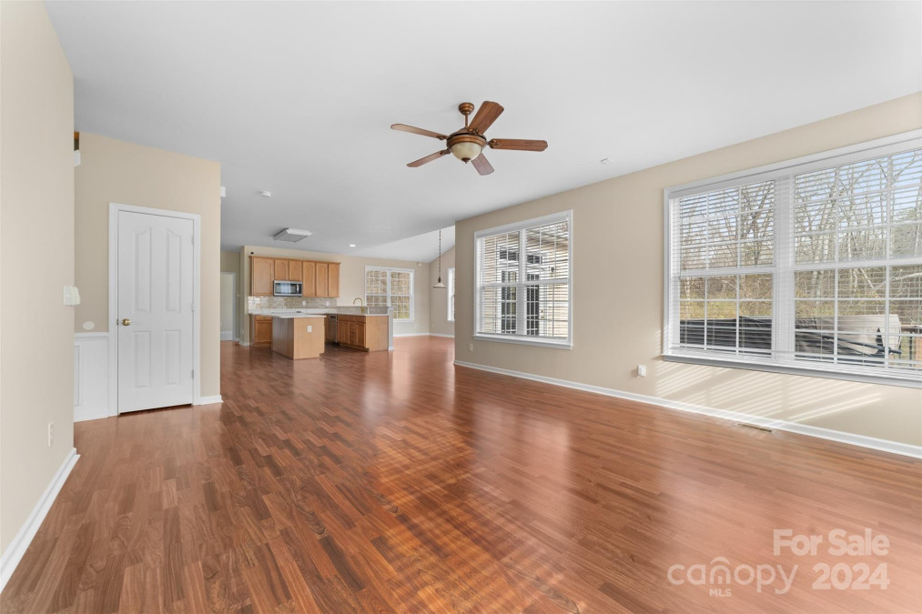 1311 Aringill Ln Matthews, NC 28104