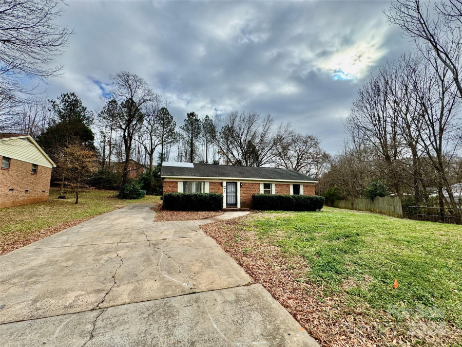 8717 Windsong Dr Charlotte, NC 28273