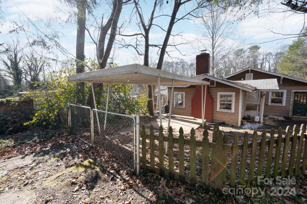 76 Lanvale Ave Asheville, NC 28806