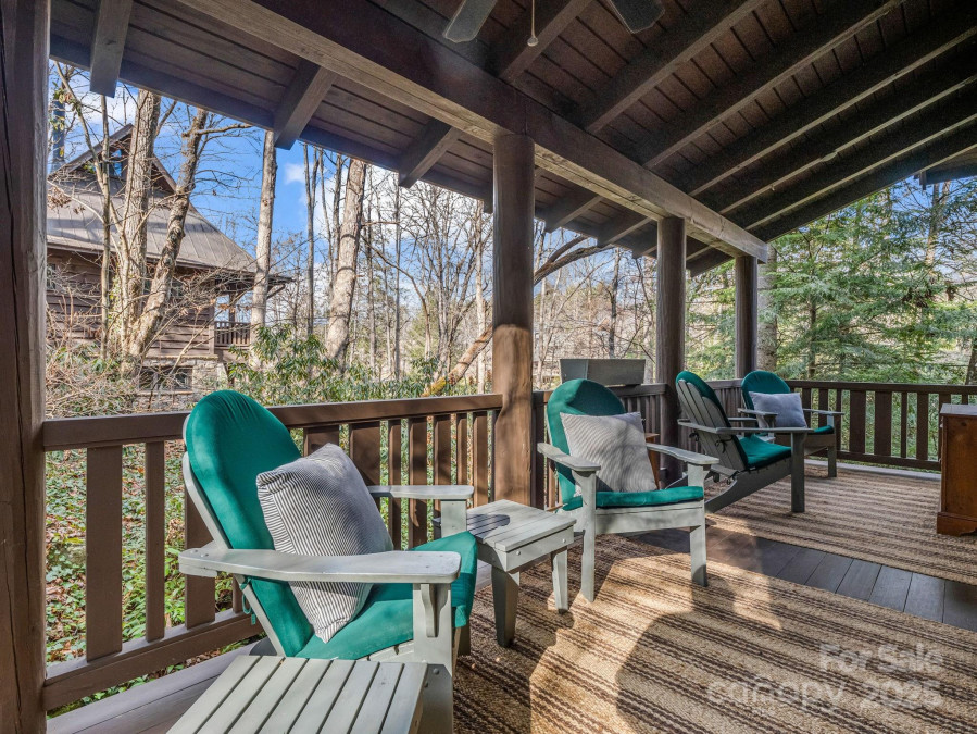 7 Chaucer Rd Black Mountain, NC 28711