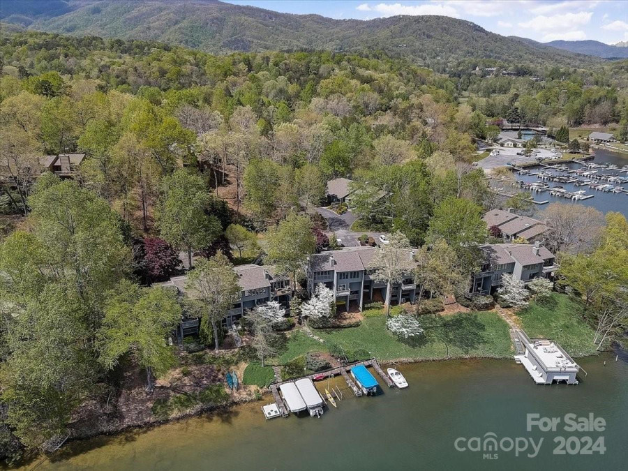 155 Quail Cove Blvd Lake Lure, NC 28746