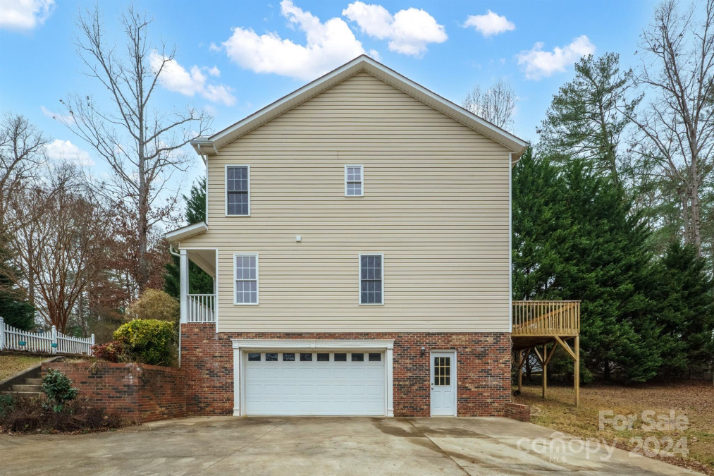 119 Heritage Creek Dr Hickory, NC 28601