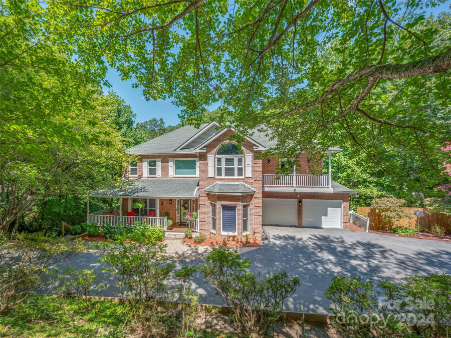 483 Heather Marie Dr Hendersonville, NC 28792