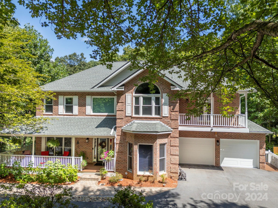 483 Heather Marie Dr Hendersonville, NC 28792