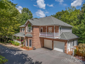 483 Heather Marie Dr Hendersonville, NC 28792