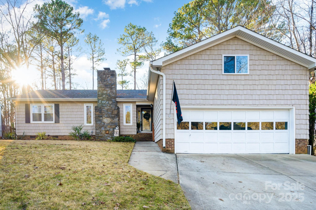 9058 Tulagi Ct Tega Cay, SC 29708