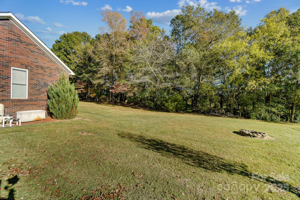 4330 Whitetail Ln Midland, NC 28107