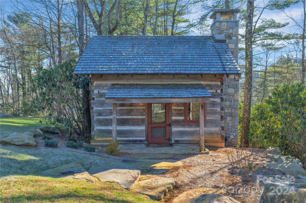 2272 West Club Blvd Lake Toxaway, NC 28747