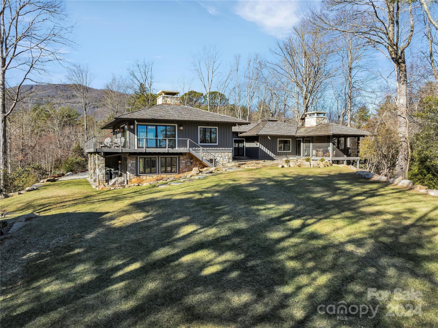 2272 West Club Blvd Lake Toxaway, NC 28747