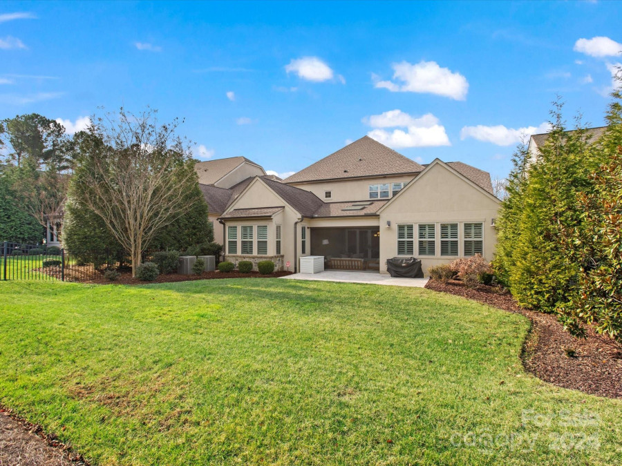 5135 Providence Retreat Ln Charlotte, NC 28270