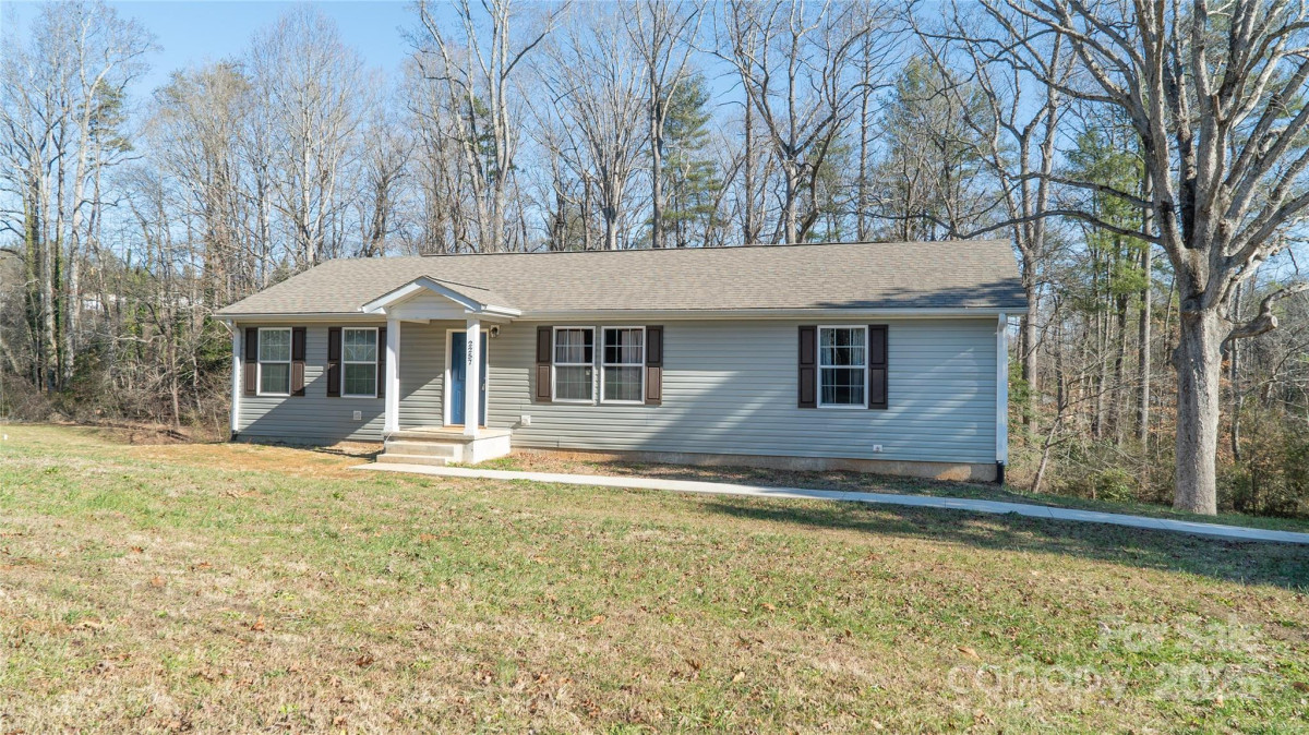 2257 Messer Rd Valdese, NC 28690