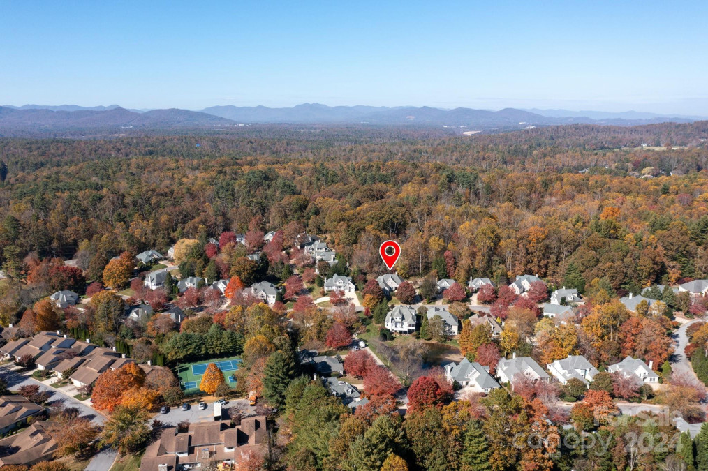 23 Clovelly Way Asheville, NC 28803