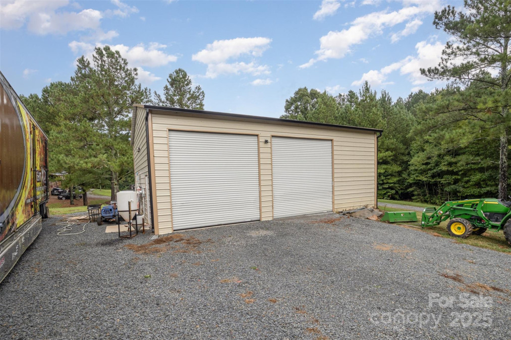 176 High Meadow Ln Mount Gilead, NC 27306