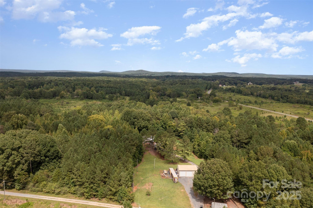 176 High Meadow Ln Mount Gilead, NC 27306