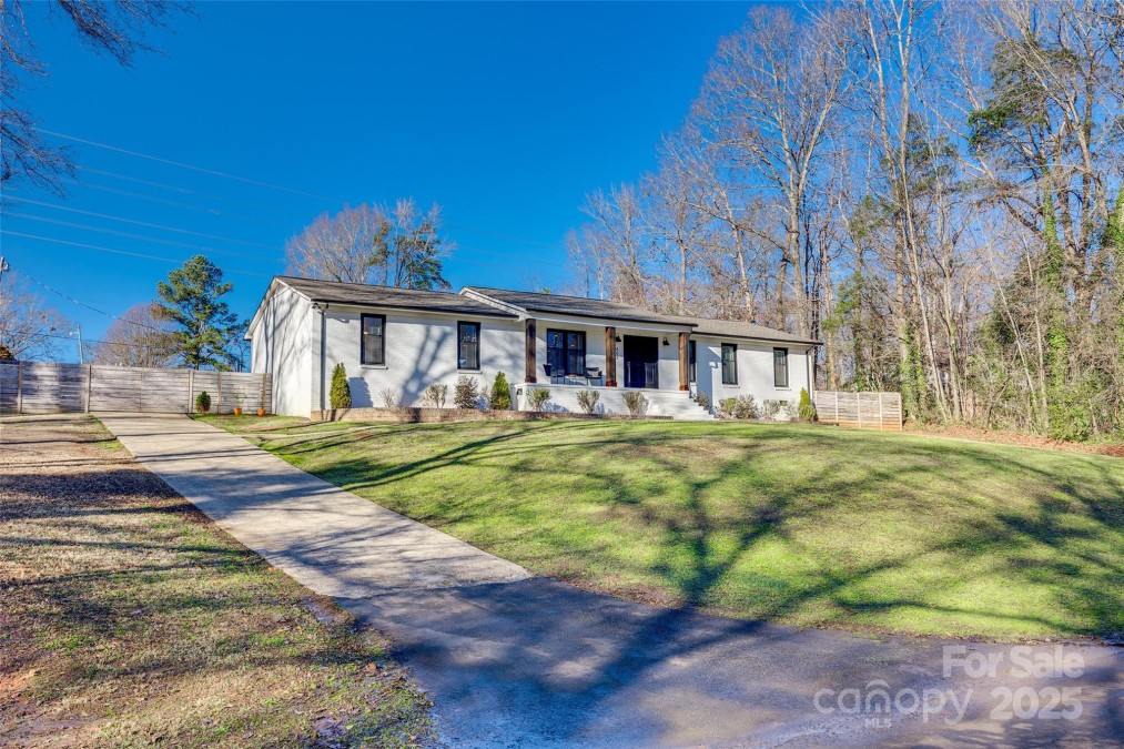 402 Lake Shore Dr Fort Mill, SC 29715