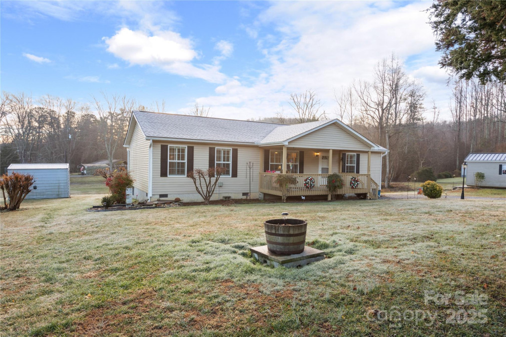 115 Ruth Whitaker Rd Hendersonville, NC 28791