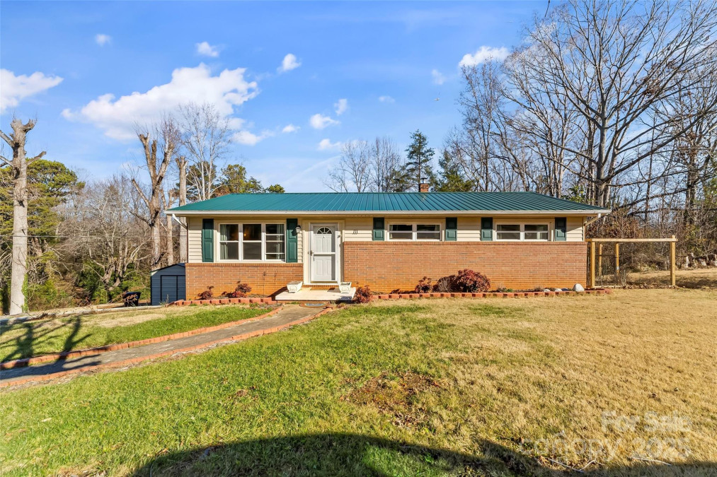 111 Baxter St Morganton, NC 28655