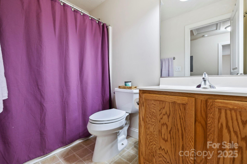 123 Foxden Dr Fletcher, NC 28732