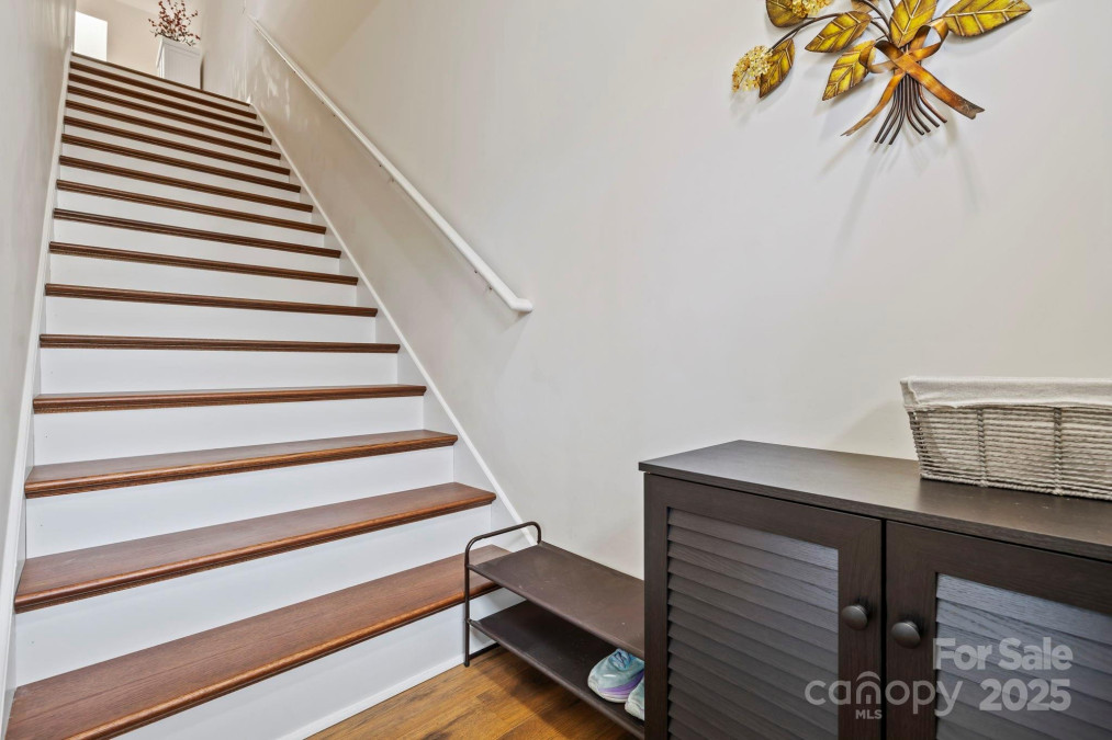 123 Foxden Dr Fletcher, NC 28732