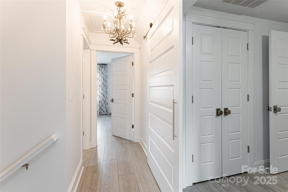 15 Dayflower Dr Asheville, NC 28803
