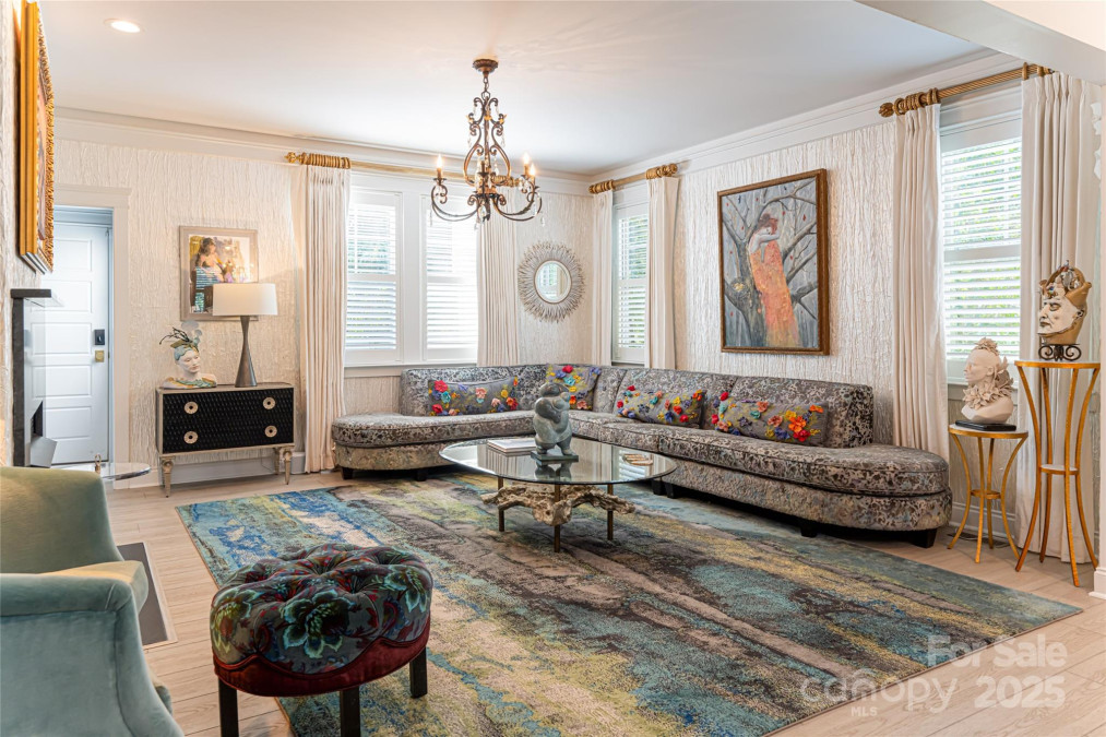 15 Dayflower Dr Asheville, NC 28803