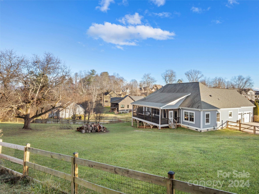 127 Rockbridge Rd Mills River, NC 28759