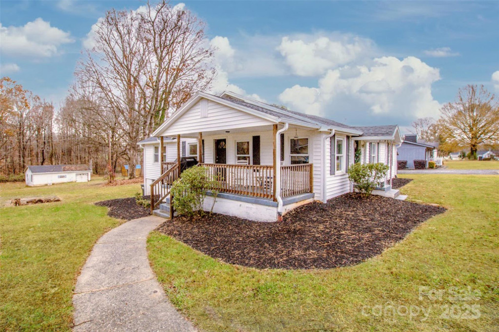 364 Scotts Creek Rd Statesville, NC 28625