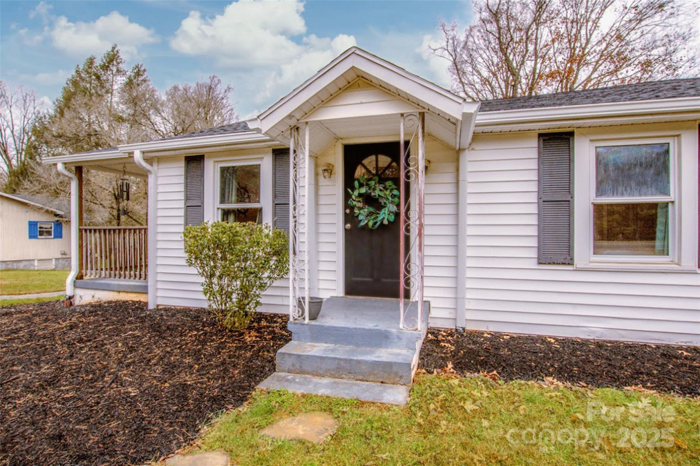 364 Scotts Creek Rd Statesville, NC 28625