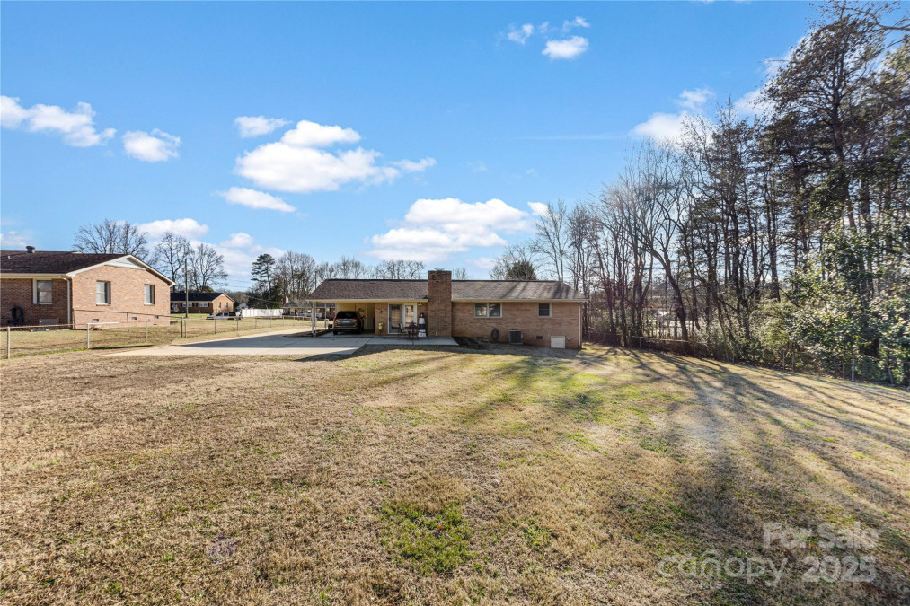 103 Greendale Dr Mount Holly, NC 28120