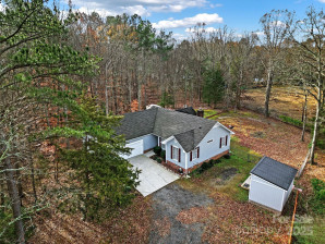 2385 Deertrack Cir Lancaster, SC 29720