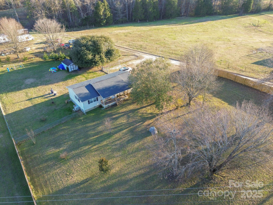 128 Tr Foster Rd Kings Mountain, NC 28086