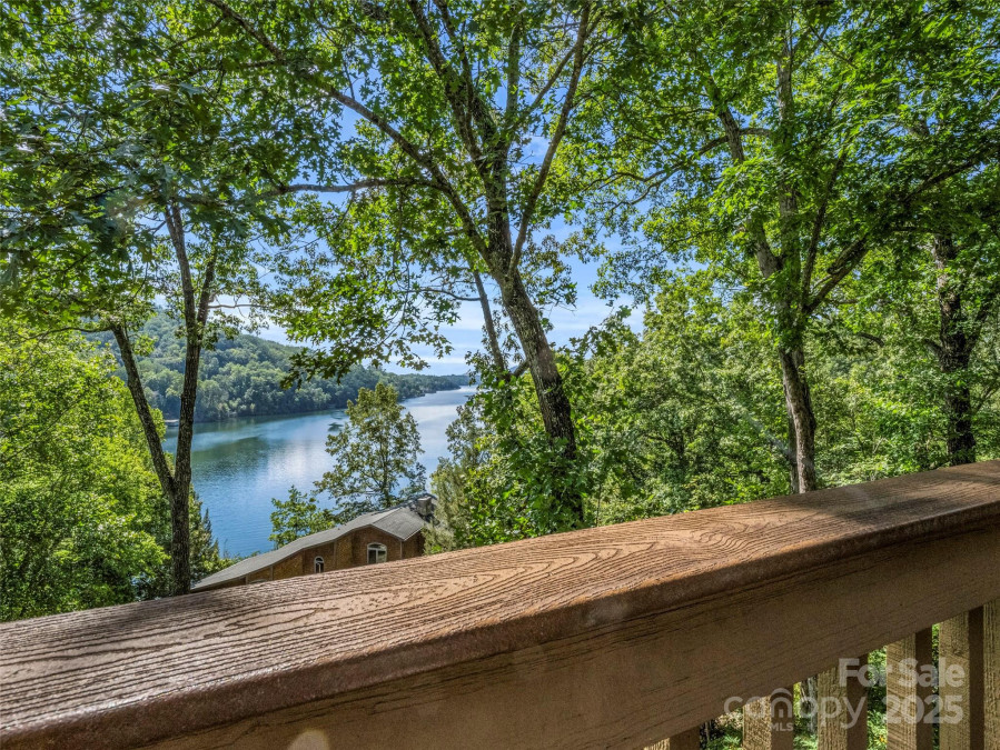 155 Quail Cove Rd Lake Lure, NC 28746