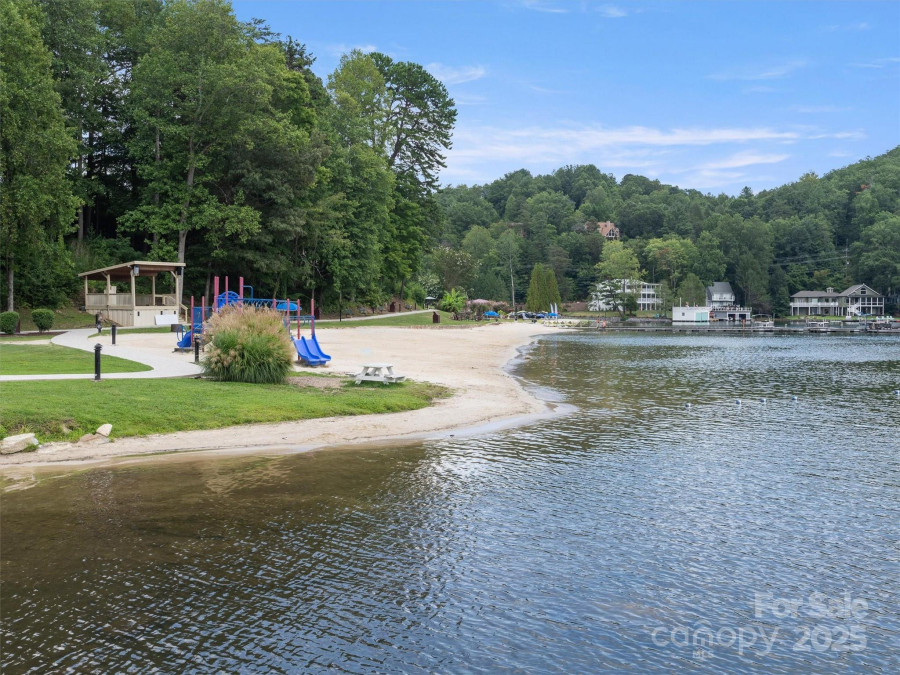 155 Quail Cove Rd Lake Lure, NC 28746