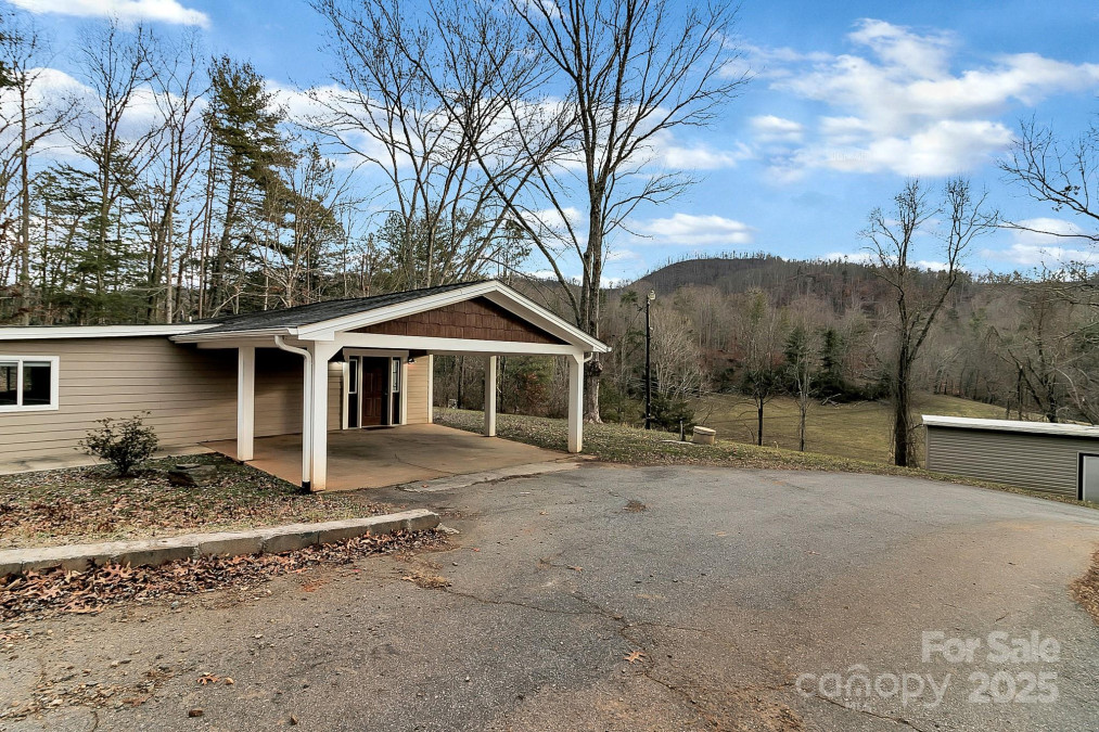 107 Bella Ridge Dr Weaverville, NC 28787