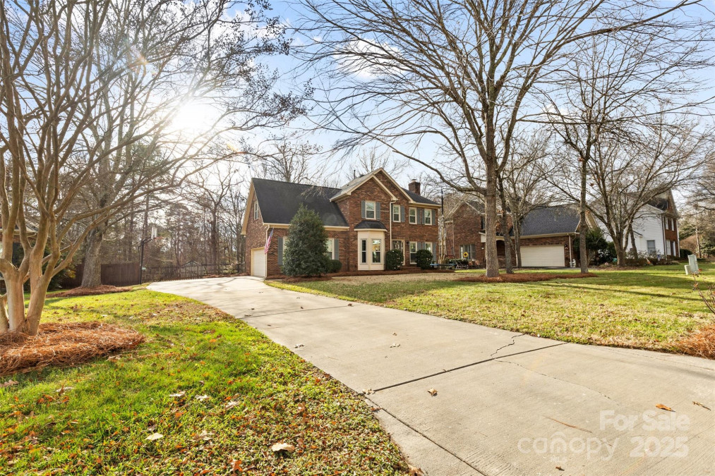 1138 Millwright Ln Matthews, NC 28104