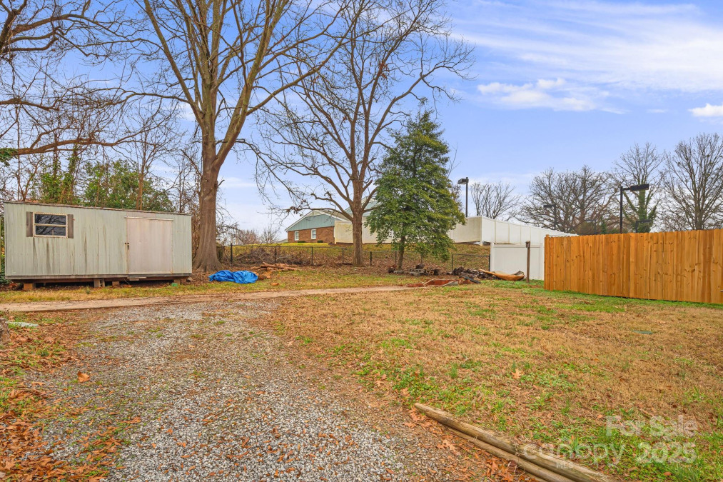 209 Arlington St Forest City, NC 28043